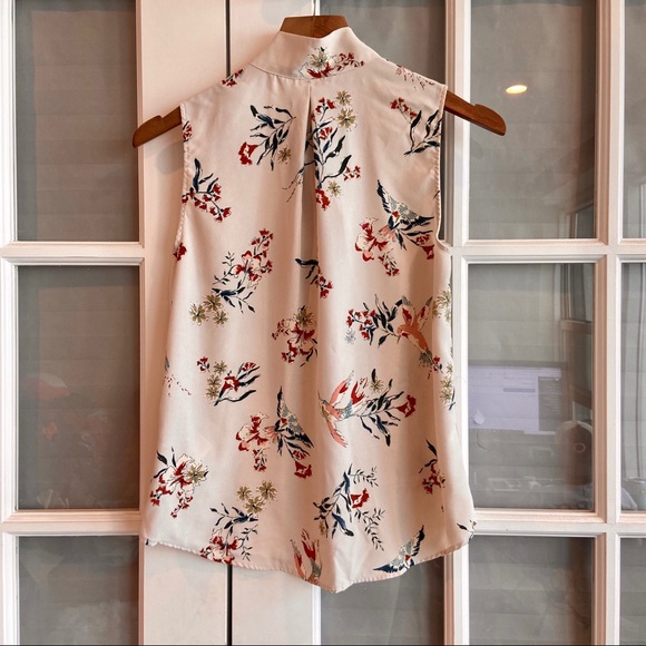 H&M Neck Tie Floral Sleeveless Blouse - Picture 3 of 5